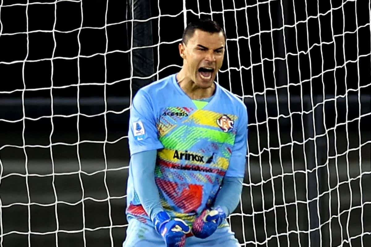 Emil Audero tampil gemilang bantu Cremonese tahan imbang Hellas Verona