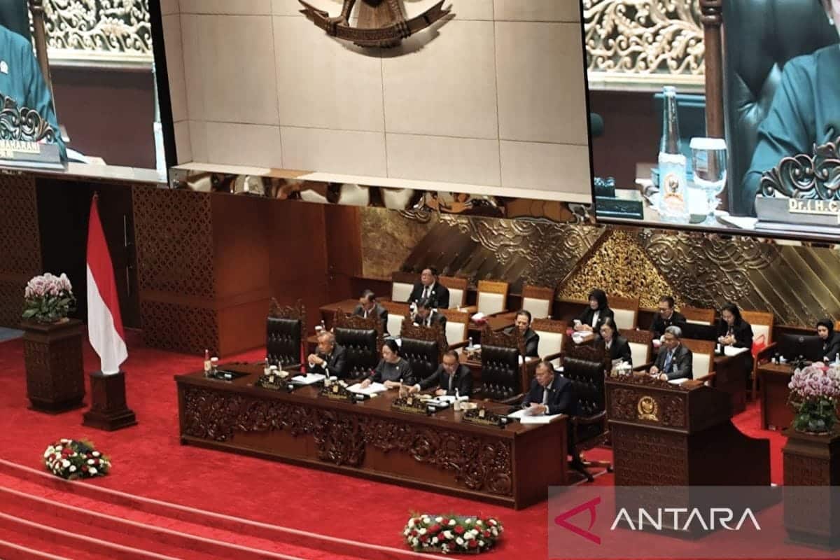 DPR RI tetapkan 10 Hakim Agung dan Hakim Adhoc HAM hasil seleksi 2025