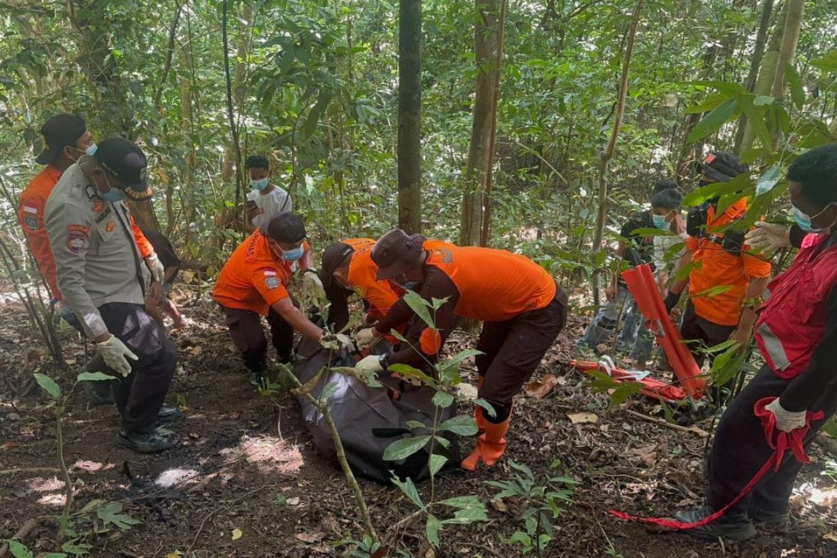 Tim SAR temukan pria yang hilang 8 hari di Buton dalam keadaan meninggal